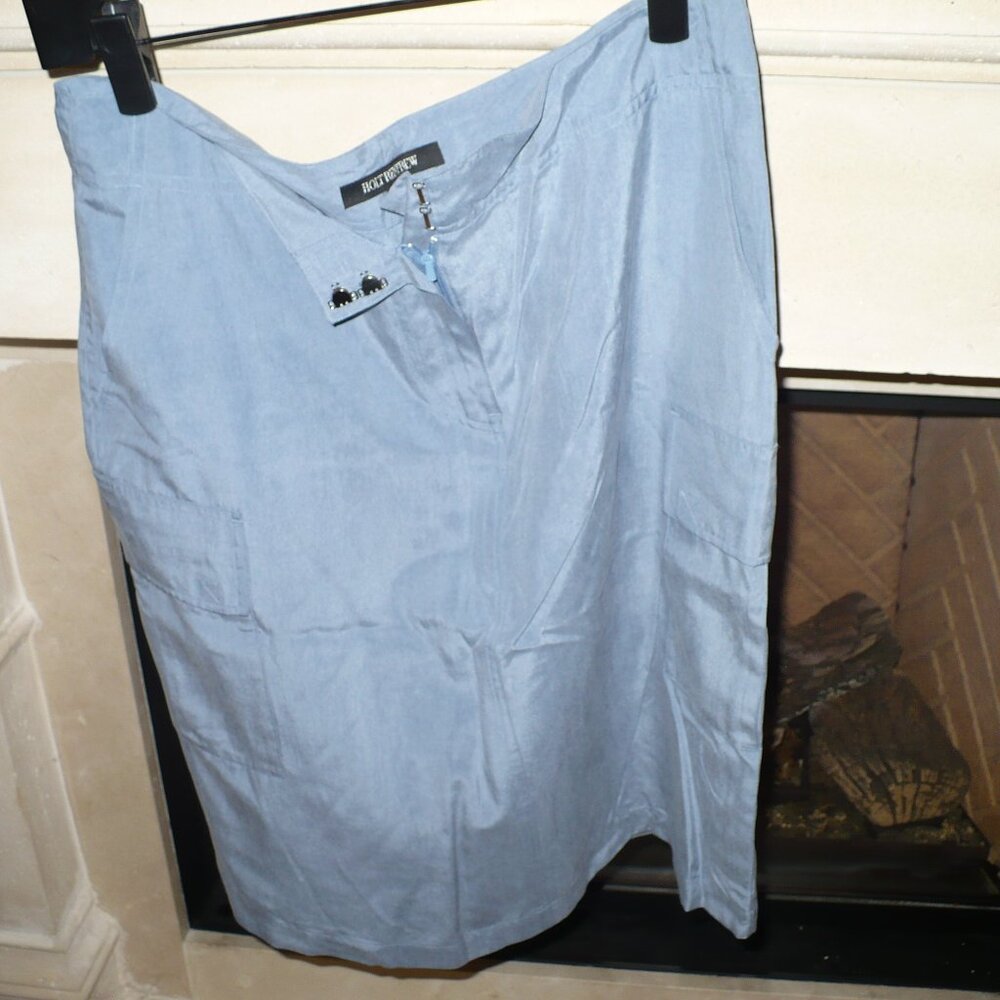 HOLT RENFREW BLUE SKIRT,  SIZE 8 - 100 PER CENT SILK